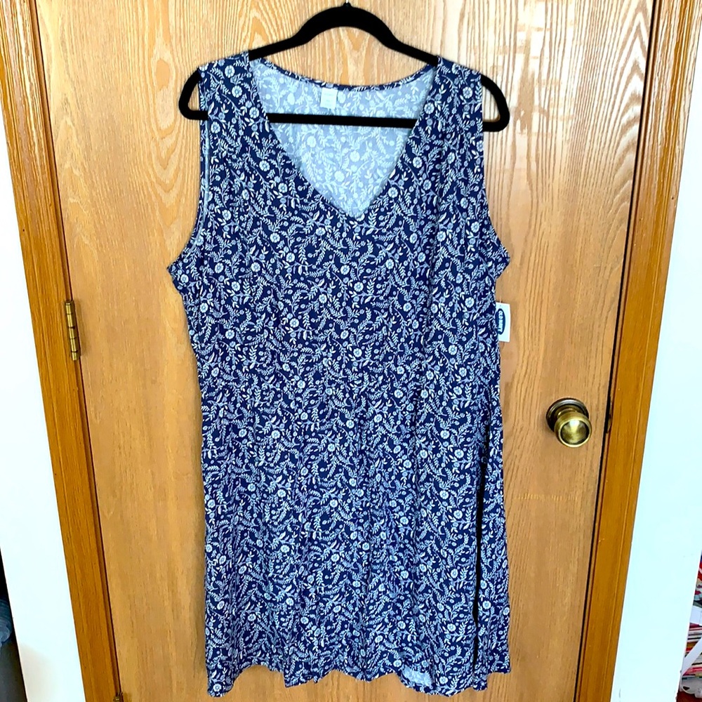 New! Blue and white patterned summer dress!